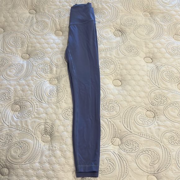 Blue LuluLemon leggings, size 0 - Picture 3 of 3